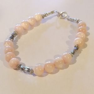 Lovely Pink Mother of pearl Bracelet
